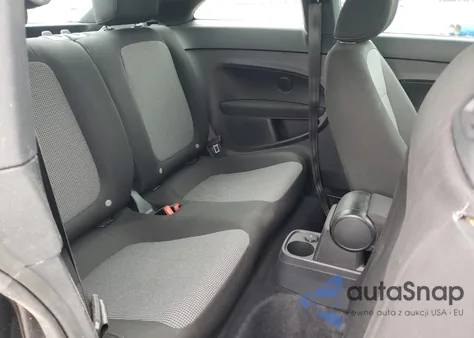 2019 Volkswagen Beetle S z USA, uszkodzony, nr VIN 3VWFD7ATXKM706311